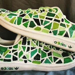 Adidas Stan Smith women's sneakers sz. 6
